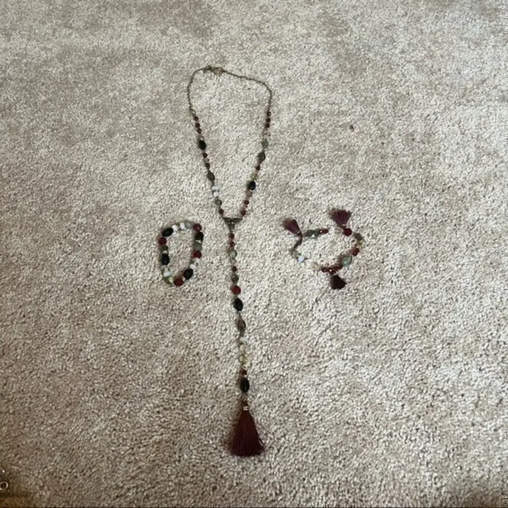 Chicos necklace with two matching bracelets set
